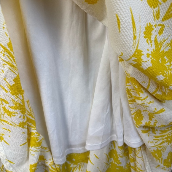 Lane Bryant golden yellow floral faux wrap dress size 18 preowned - Picture 8 of 11